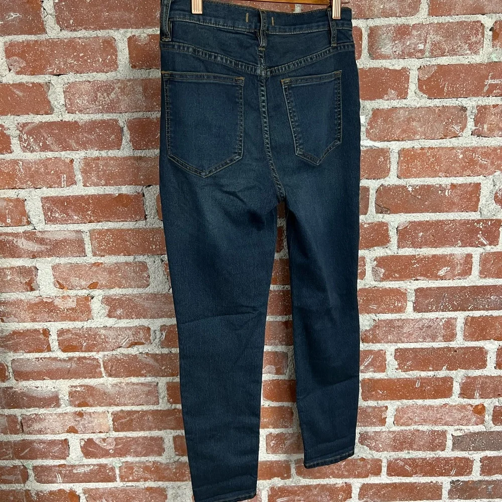 FREE PEOPLE blue stretch high rise skinny jeans denim dark wash. Size 27 crop - Picture 7 of 11